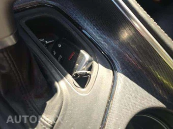 2015 Dodge Challenger SXT Plus – miniatura 9