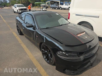 2015 Dodge Charger R/T - miniatura 3