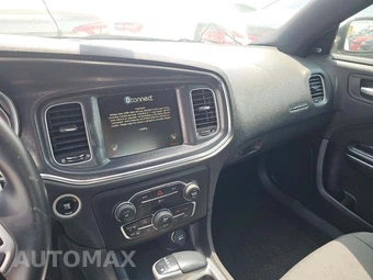 2015 Dodge Charger R/T – miniatura 10