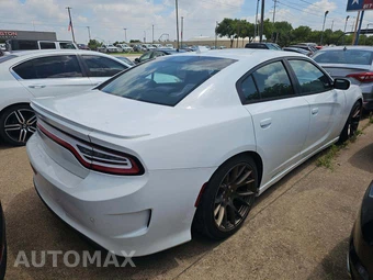 2015 Dodge Charger R/T – miniatura 3