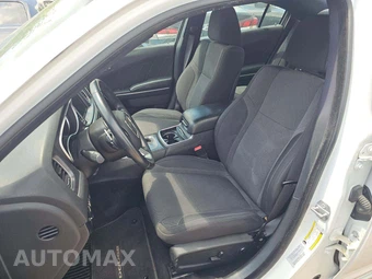 2015 Dodge Charger R/T – miniatura 6