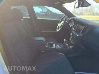2015 Dodge Charger R/T – miniatura 18