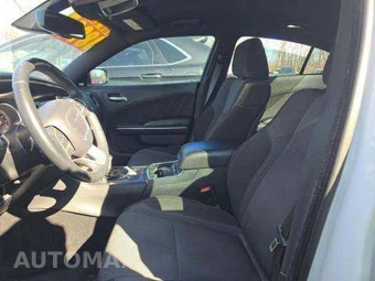 2015 Dodge Charger R/T – miniatura 6