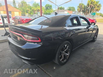 2015 Dodge Charger R/T – miniatura 3