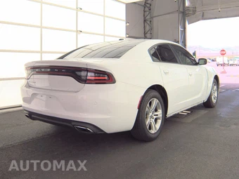 2015 Dodge Charger SE - miniatura 4
