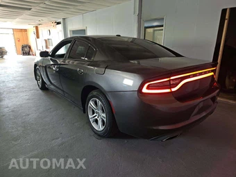2015 Dodge Charger SE – miniatura 2