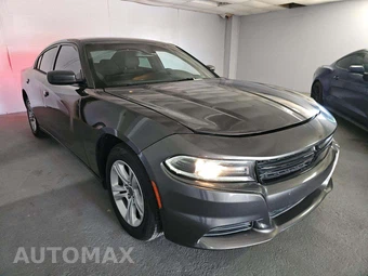 2015 Dodge Charger SE – miniatura 4