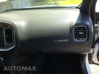 2015 Dodge Charger SE – miniatura 16