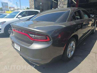 2015 Dodge Charger SE – miniatura 3