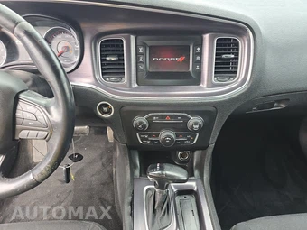 2015 Dodge Charger SE – miniatura 11