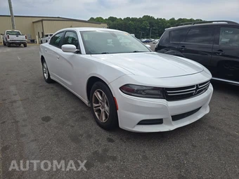 2015 Dodge Charger SE – miniatura 3