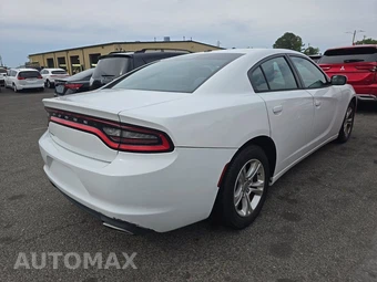 2015 Dodge Charger SE – miniatura 4