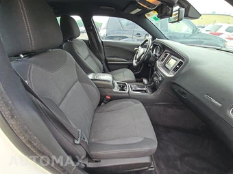 2015 Dodge Charger SE – miniatura 8