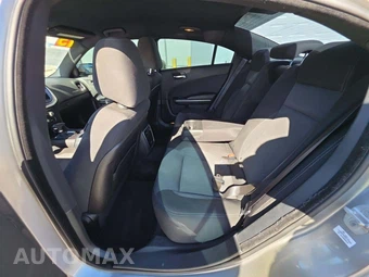 2015 Dodge Charger SE - miniatura 13