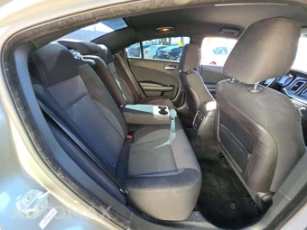 2015 Dodge Charger SE - miniatura 16