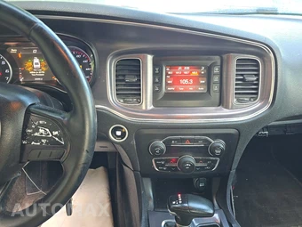 2015 Dodge Charger SE – miniatura 11