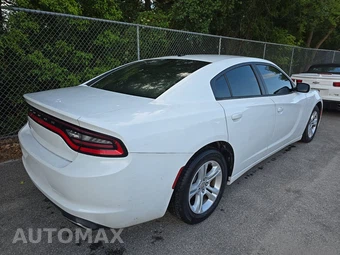2015 Dodge Charger SE – miniatura 4