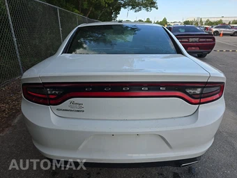 2015 Dodge Charger SE – miniatura 5