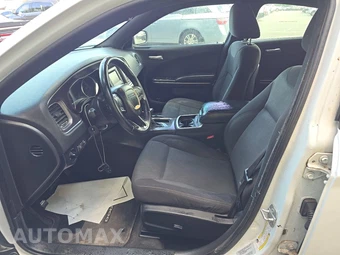 2015 Dodge Charger SE – miniatura 7