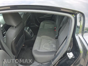 2015 Dodge Charger SE – miniatura 13