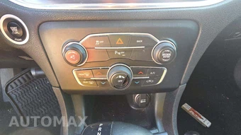 2015 Dodge Charger SE – miniatura 34