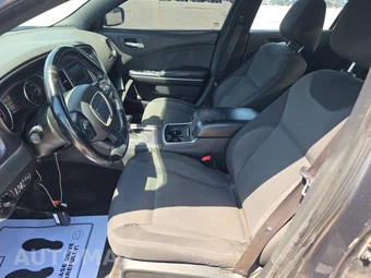 2015 Dodge Charger SE - miniatura 7