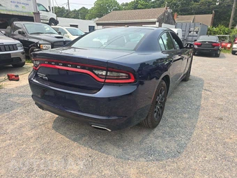 2015 Dodge Charger SE - miniatura 3