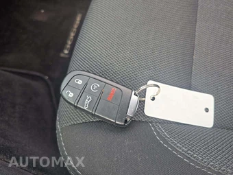 2015 Dodge Charger SE - miniatura 8