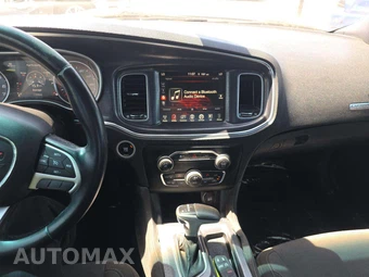 2015 Dodge Charger SXT – miniatura 7