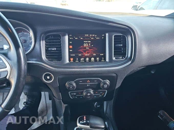 2015 Dodge Charger SXT – miniatura 10