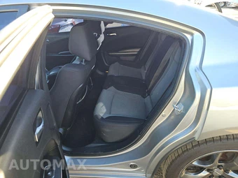 2015 Dodge Charger SXT – miniatura 13