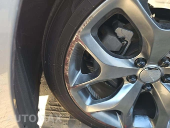 2015 Dodge Charger SXT – miniatura 39