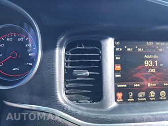 2015 Dodge Charger SXT – miniatura 45