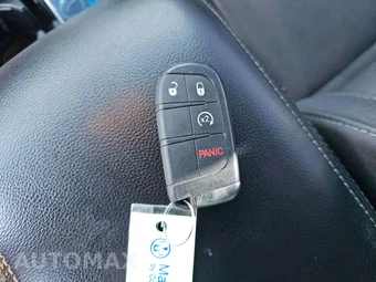 2015 Dodge Charger SXT – miniatura 8