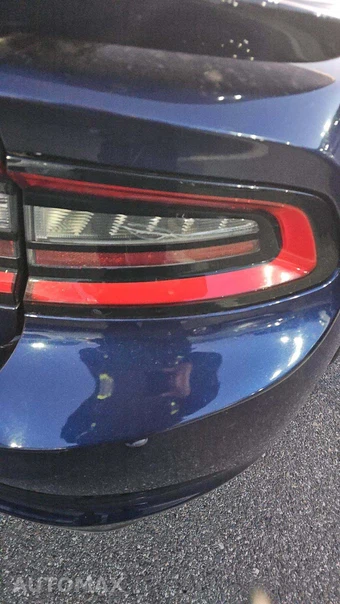 2015 Dodge Charger SXT – miniatura 11