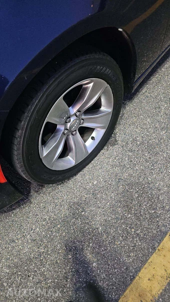 2015 Dodge Charger SXT – miniatura 5