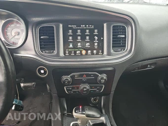 2015 Dodge Charger SXT – miniatura 11