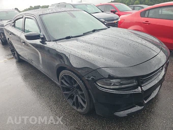 2015 Dodge Charger SXT – miniatura 3