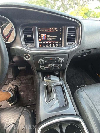 2015 Dodge Charger SXT - miniatura 7