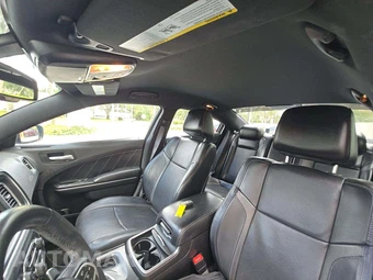 2015 Dodge Charger SXT - miniatura 8