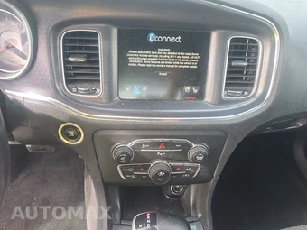 2015 Dodge Charger SXT – miniatura 11