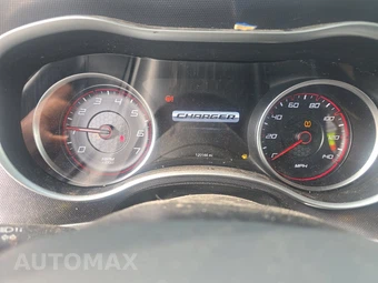 2015 Dodge Charger SXT – miniatura 12