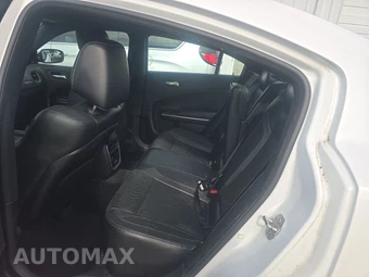 2015 Dodge Charger SXT – miniatura 13