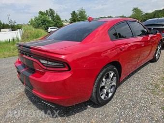 2015 Dodge Charger SXT – miniatura 4
