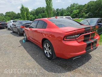 2015 Dodge Charger SXT – miniatura 6