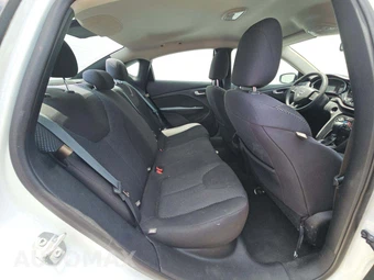 2015 Dodge Dart SE - miniatura 15