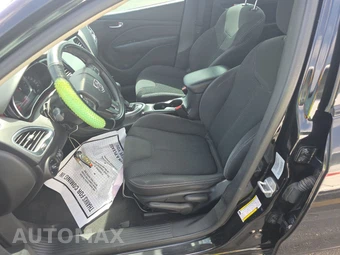 2015 Dodge Dart SXT - miniatura 7