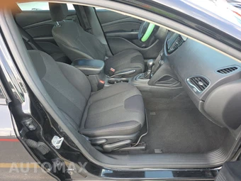 2015 Dodge Dart SXT - miniatura 8