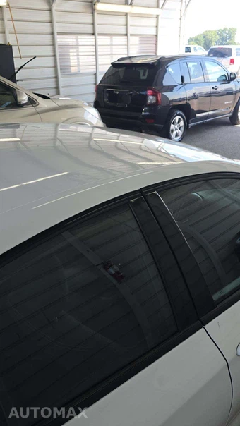 2015 Dodge Dart SXT - miniatura 29
