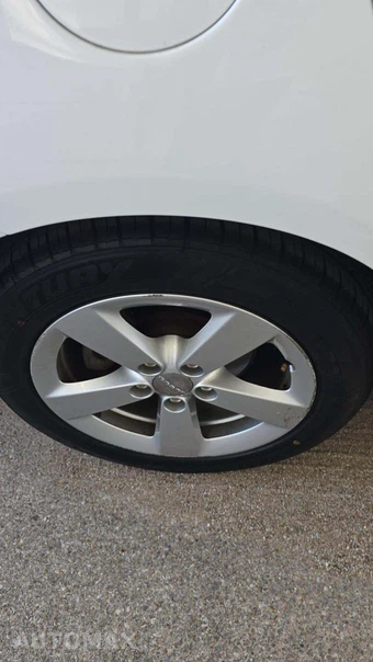 2015 Dodge Dart SXT - miniatura 43